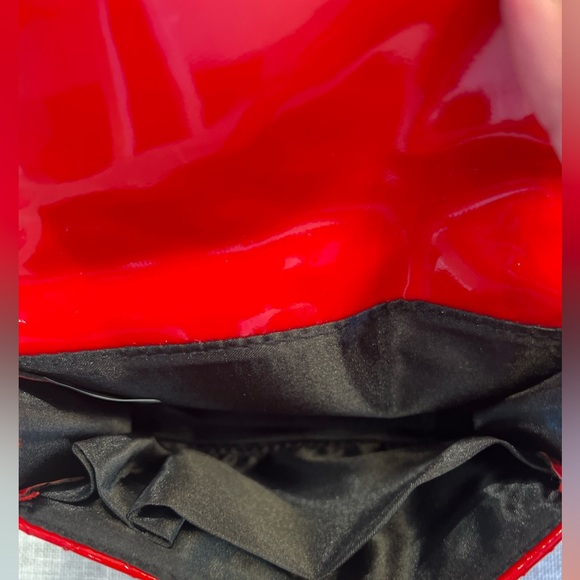 Red Quilted Women's Bag with ID slot - Picture 3 of 4